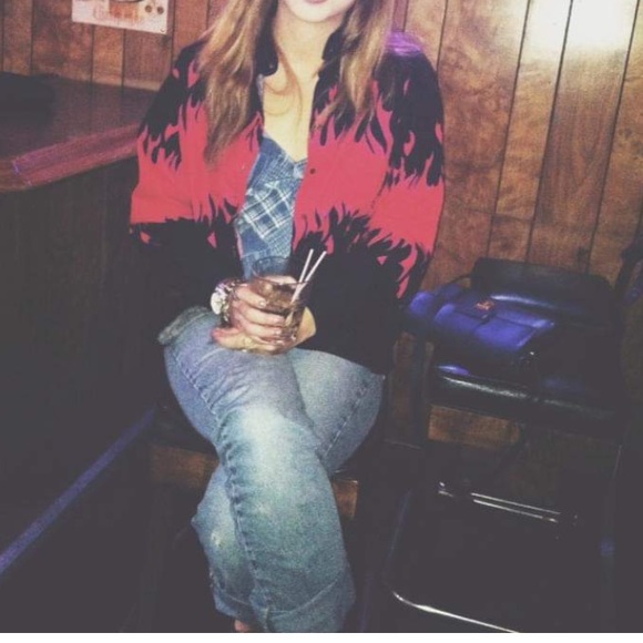 Top - Picture 4 of 4